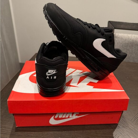 Nike Men's Air Max 1 - Picture 2 of 4